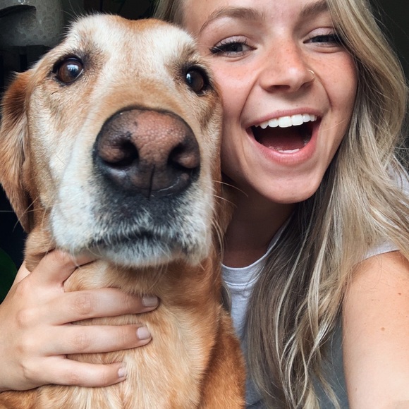 Meet your Posher, Sarah Marie - Picture 4 of 6